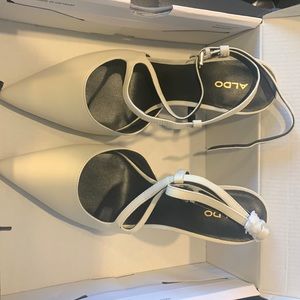 ALDO Feliclya Strappy Heels - BRAND NEW - Size 7.5; 4” Heel